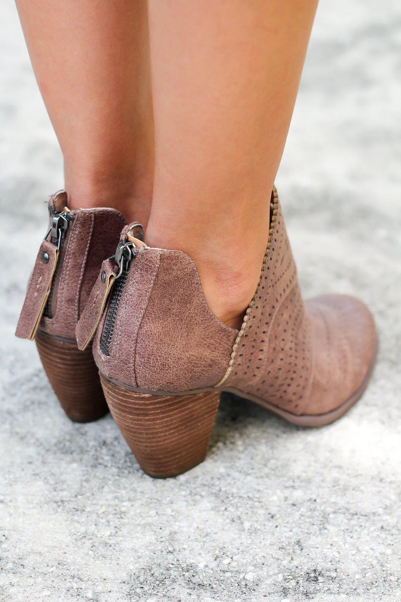 Cinati Taupe Booties